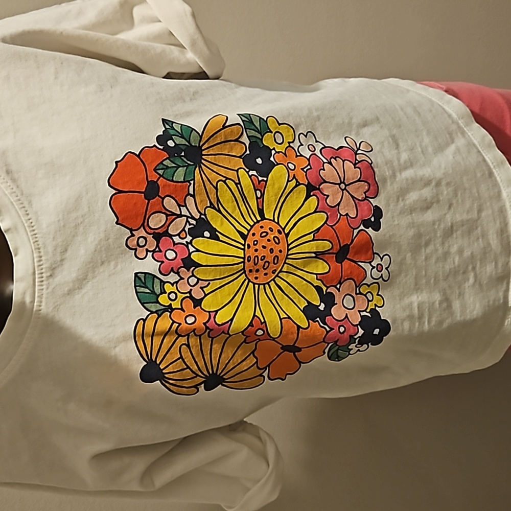 Gymboree Girl's  white Cuffed short sleeve floral spring line 7-8